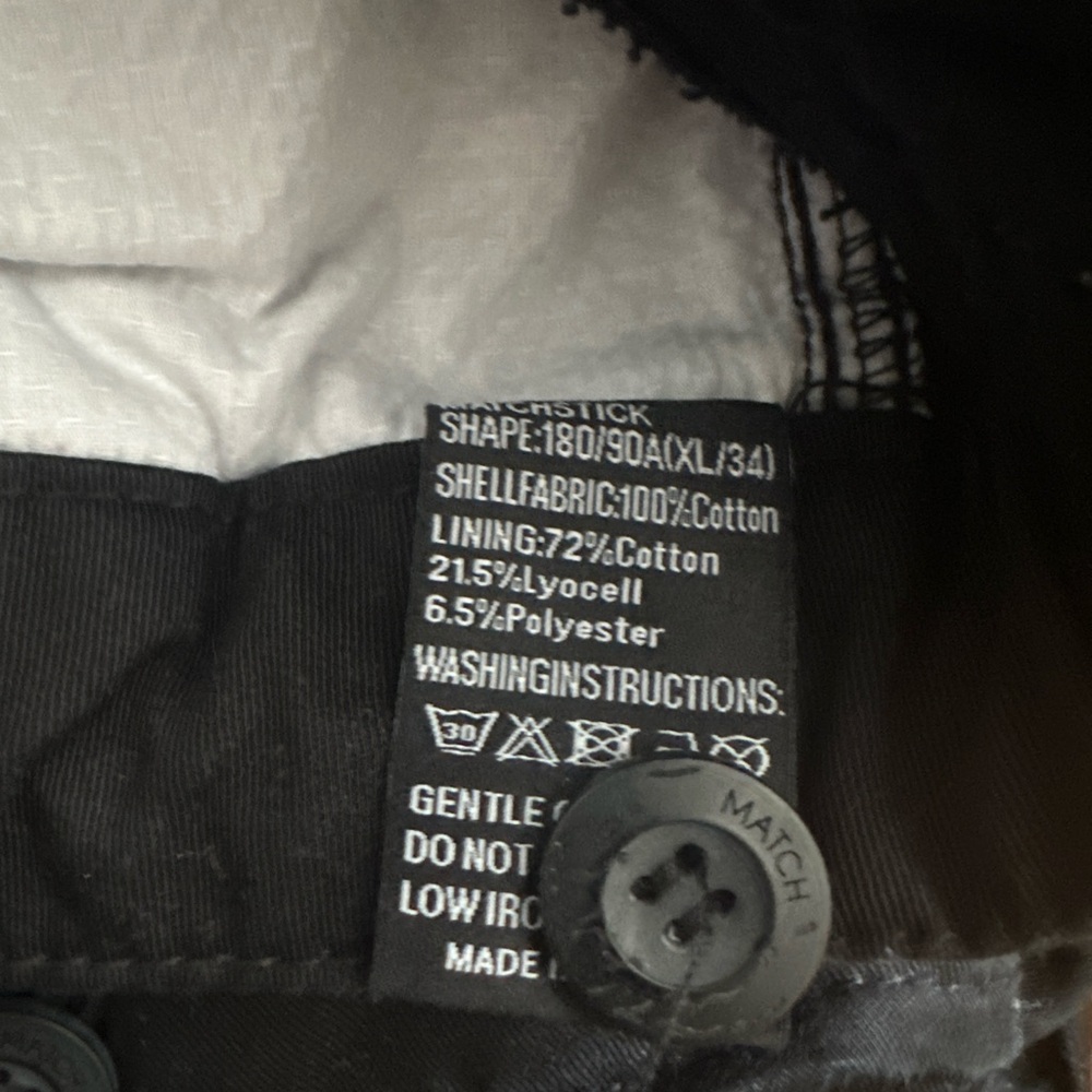 Match Black Cargo Pants for Men - Picture 3 of 9